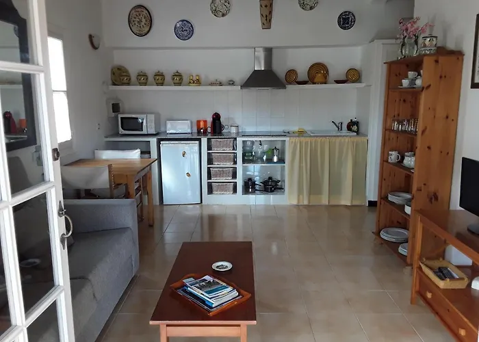 Apartamento En Calan Blanes, Ciutadella 아파트