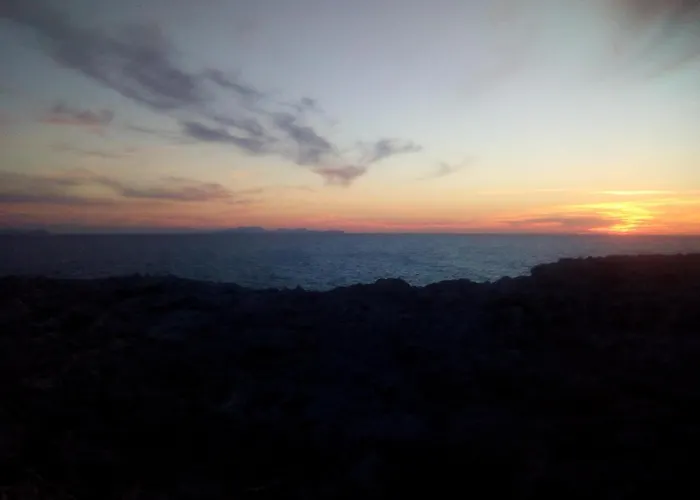 아파트 Apartamento En Calan Blanes, Ciutadella *