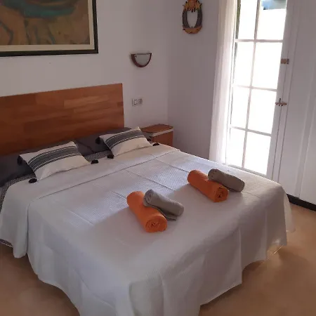 아파트 Apartamento En Calan Blanes, Ciutadella