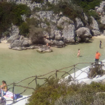 Apartamento En Calan Blanes, Ciutadella 아파트 *