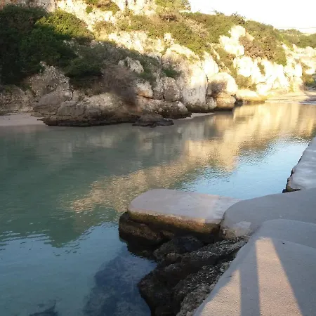 Apartamento En Calan Blanes, Ciutadella 아파트